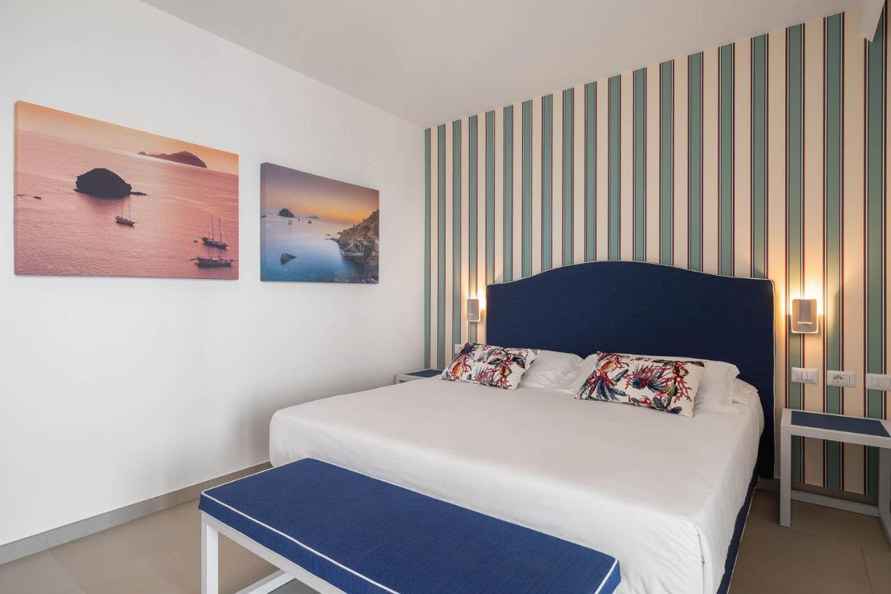 Seaside Hotel Capo dʼOrlando Екстериор снимка