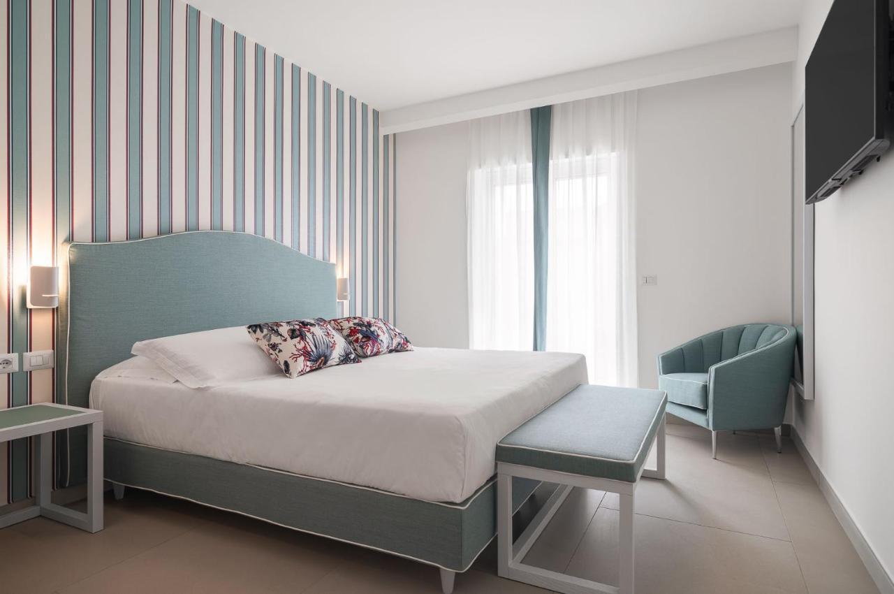 Seaside Hotel Capo dʼOrlando Екстериор снимка
