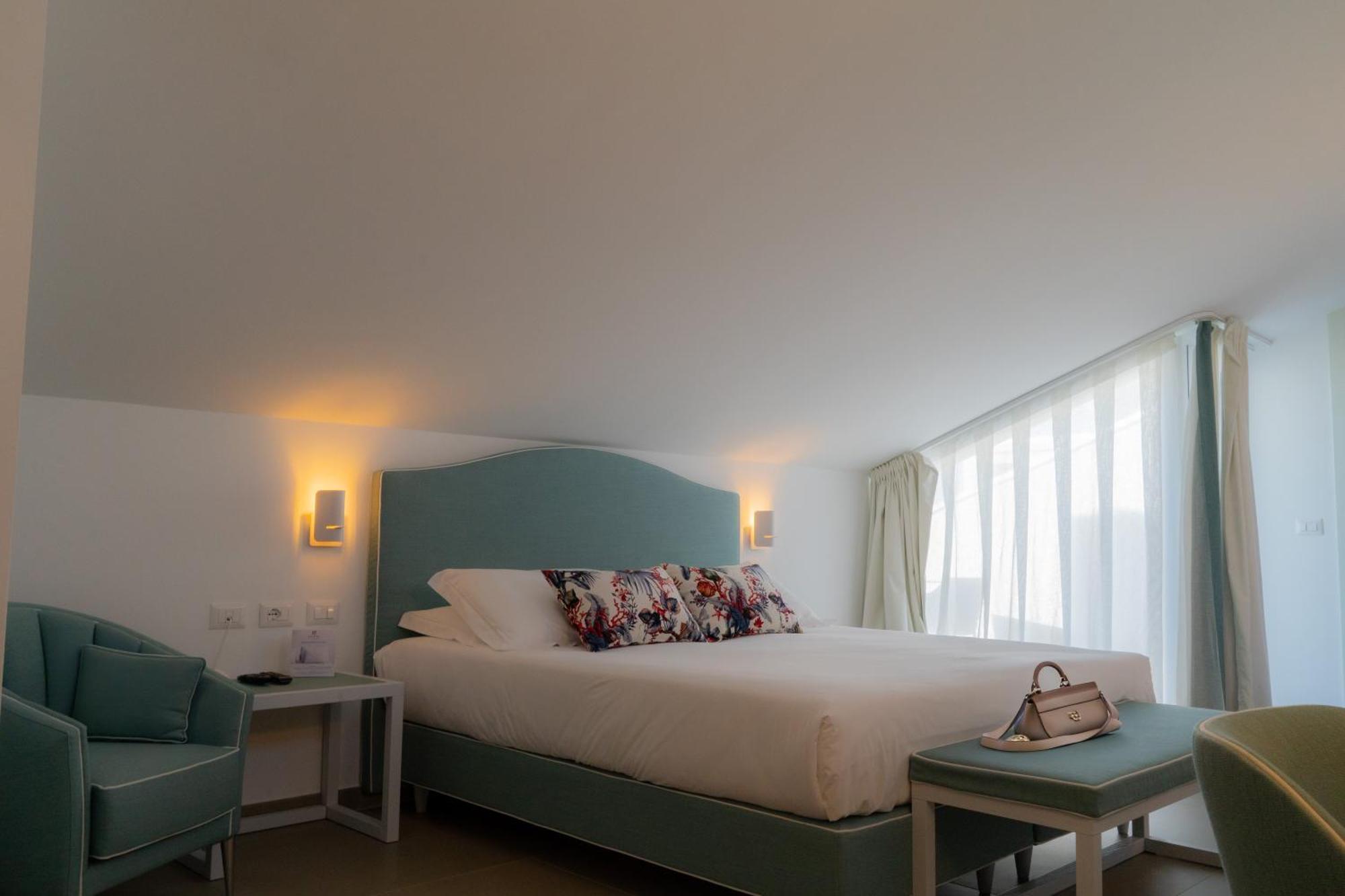 Seaside Hotel Capo dʼOrlando Екстериор снимка